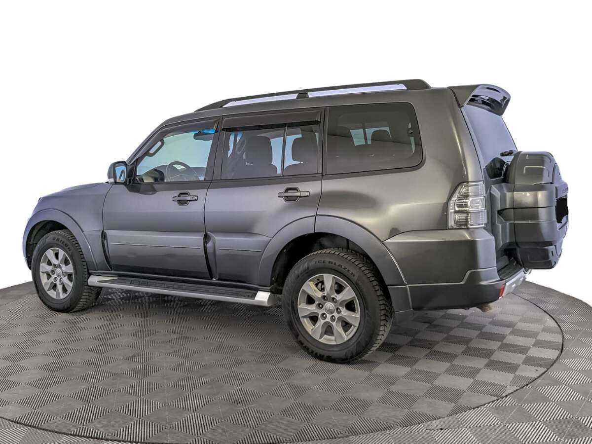 Купить Mitsubishi Pajero с пробегом. Фото: #6