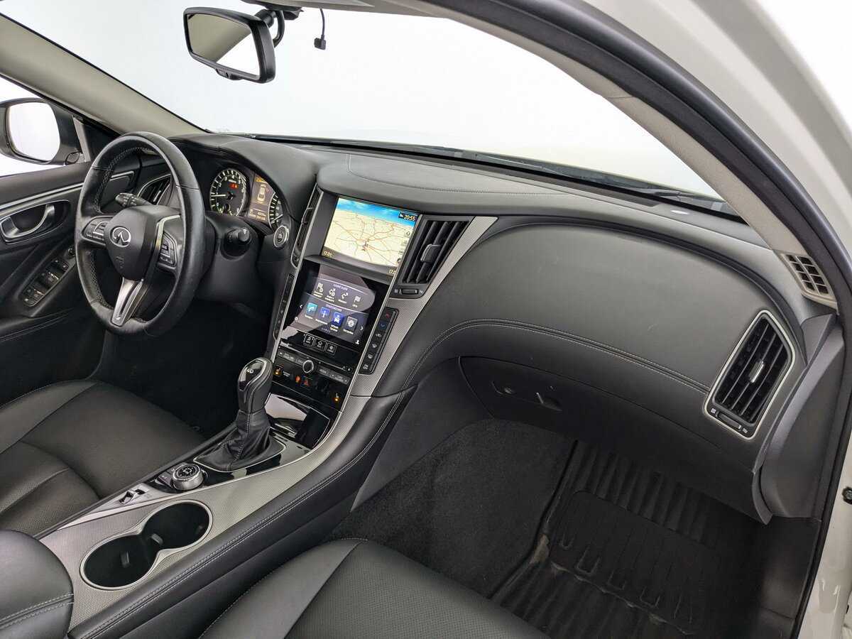 Купить Infiniti Q50 с пробегом. Фото: #16