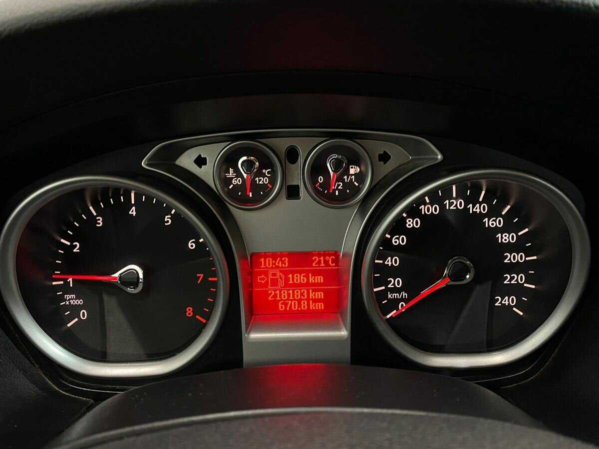 Купить Ford Focus с пробегом. Фото: #12