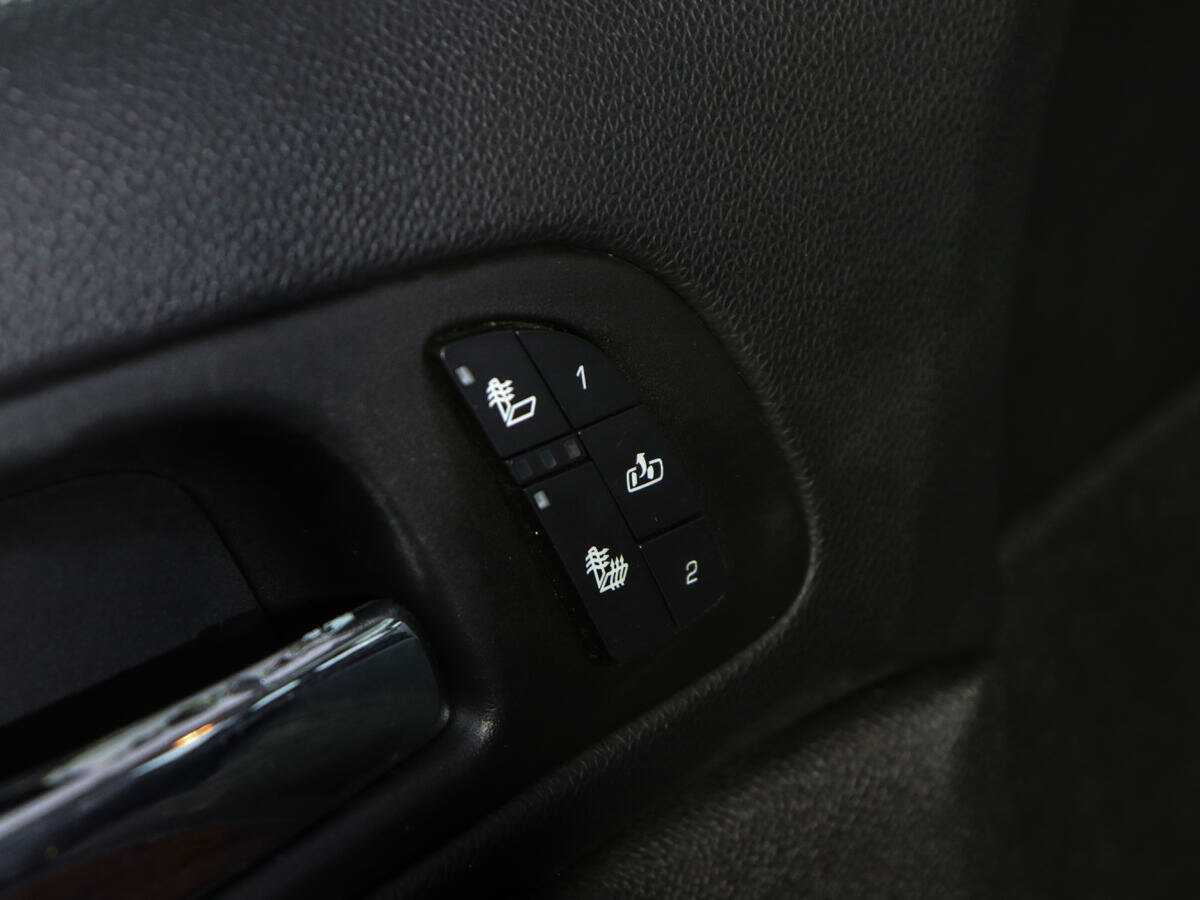 Купить Chevrolet Tahoe с пробегом. Фото: #17
