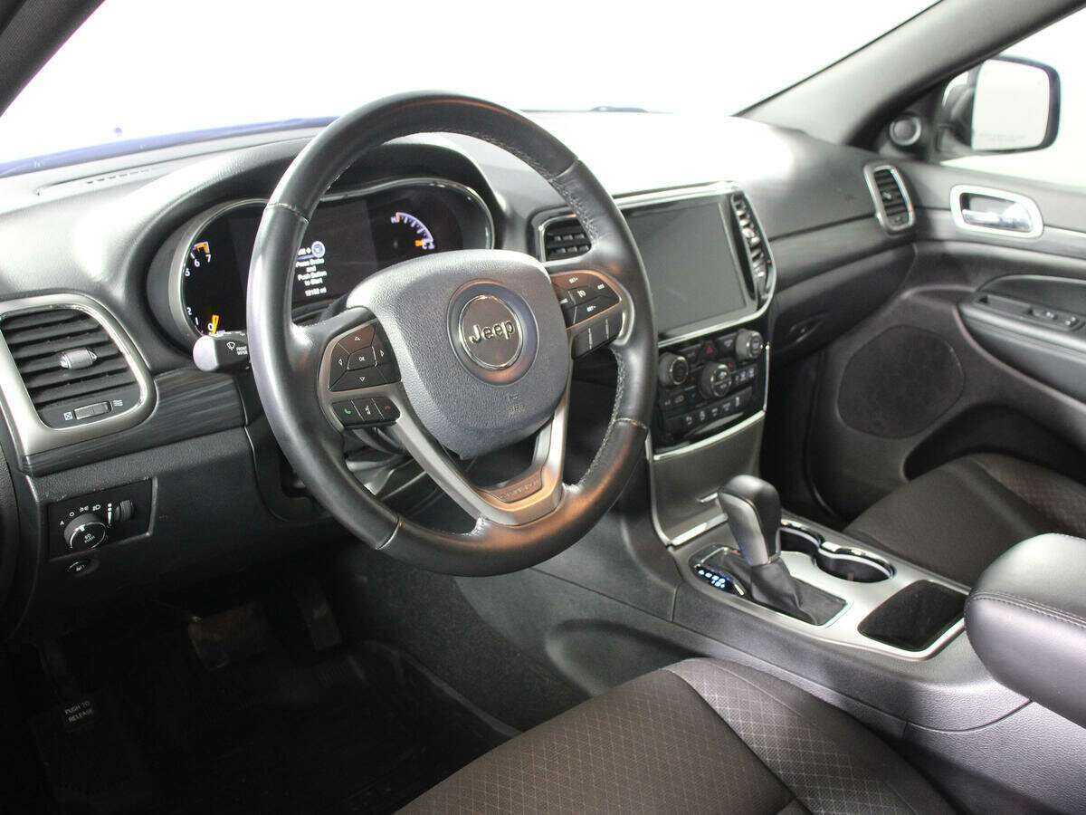 Купить Jeep Grand Cherokee с пробегом. Фото: #11