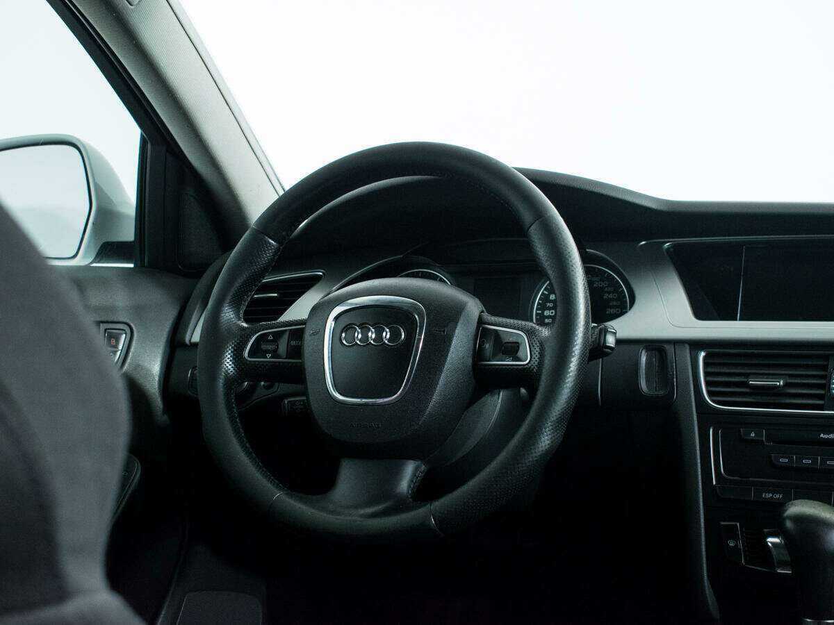 Купить Audi A4 с пробегом. Фото: #13