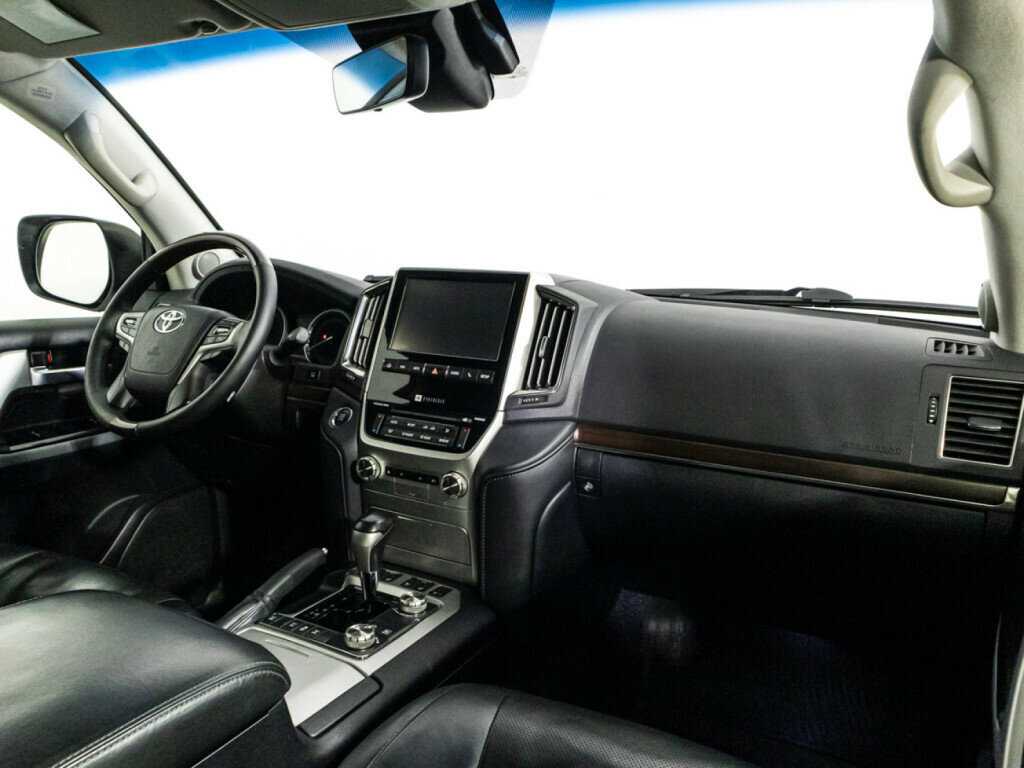 Купить Toyota Land Cruiser с пробегом. Фото: #6