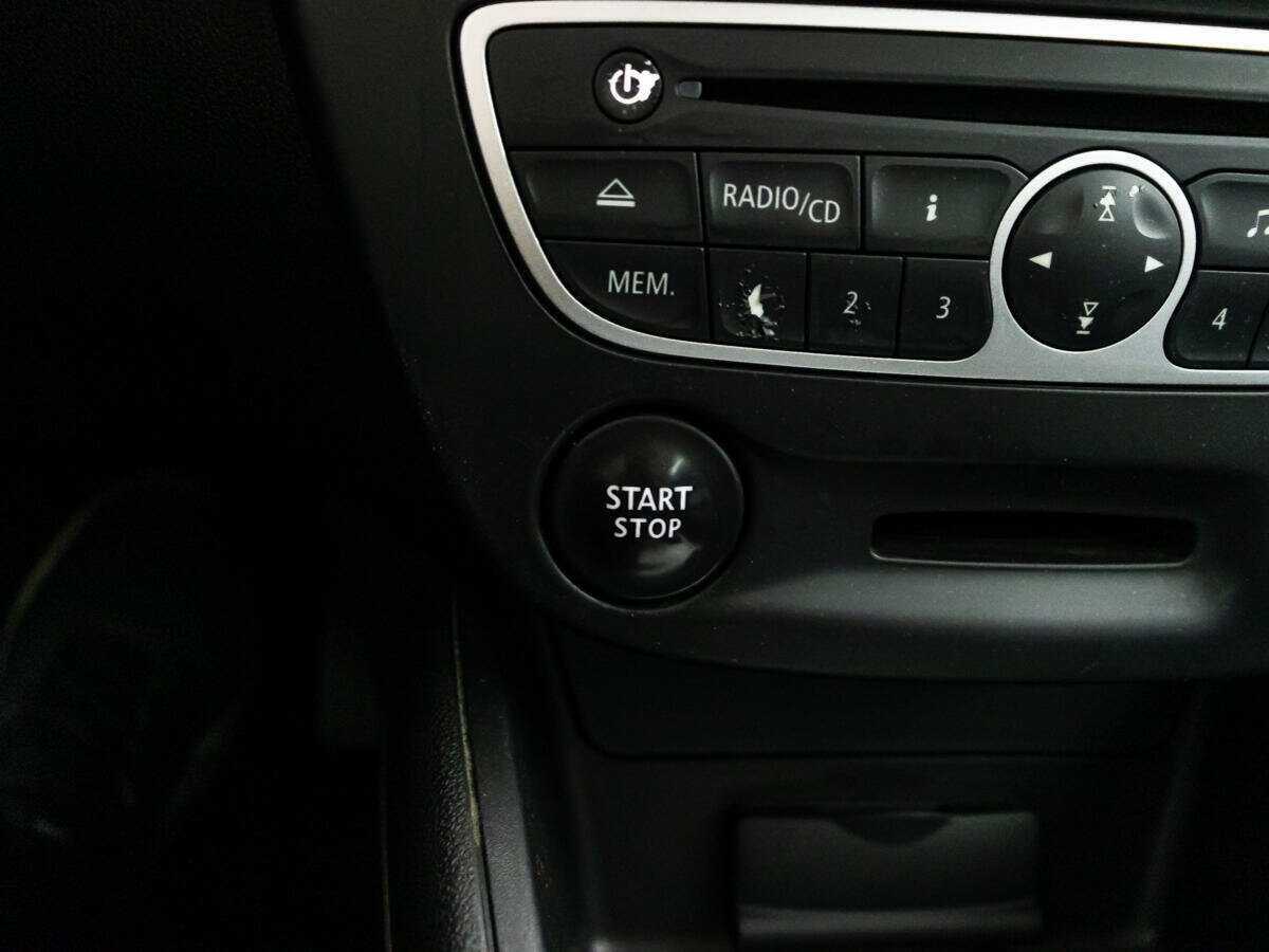 Купить Renault Megane с пробегом. Фото: #15