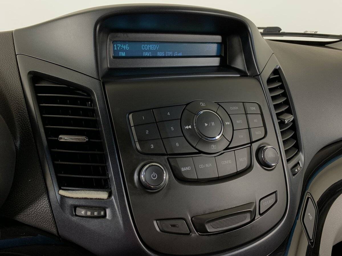 Купить Chevrolet Orlando с пробегом. Фото: #14