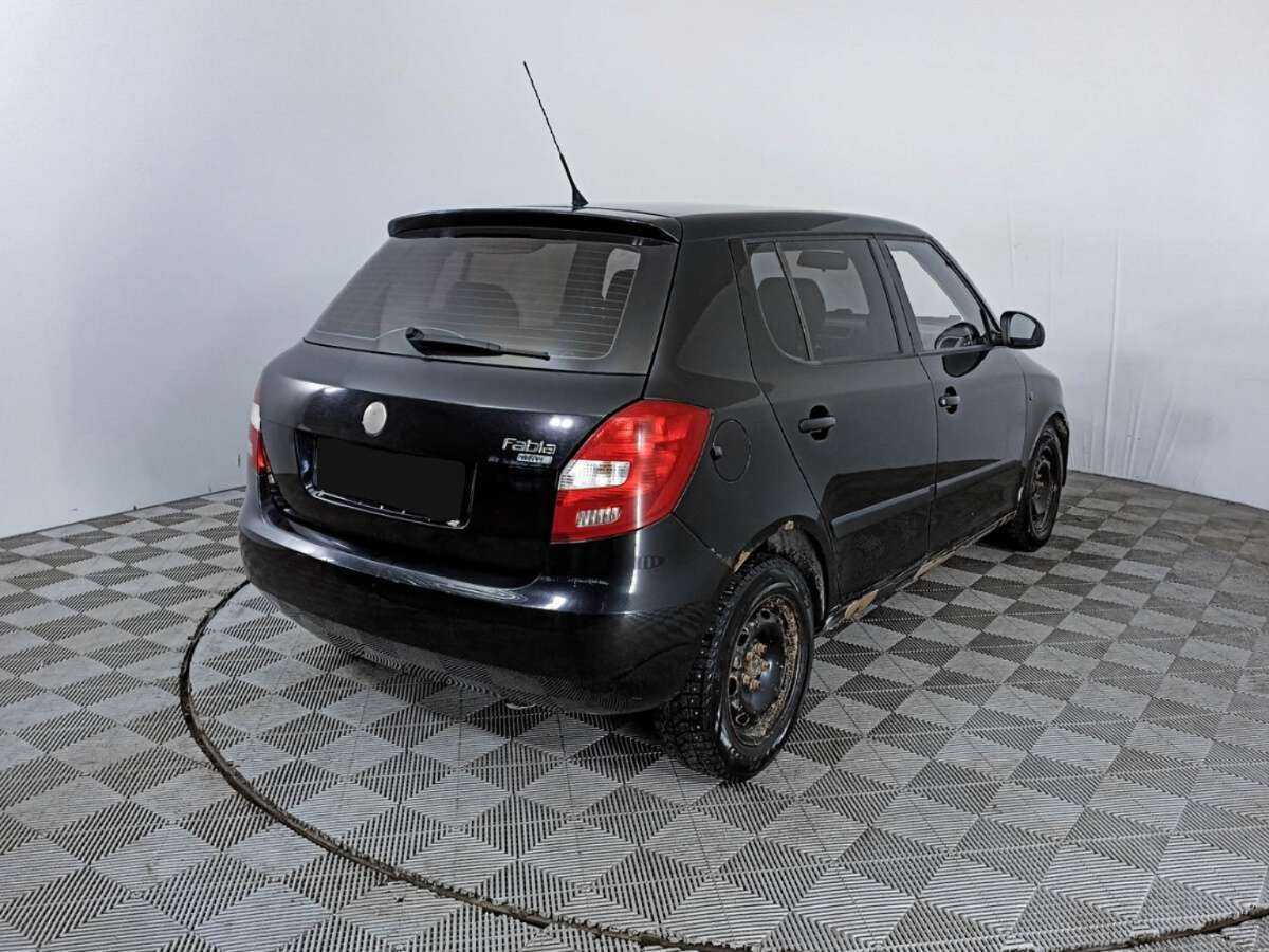 Купить Skoda Fabia с пробегом. Фото: #3