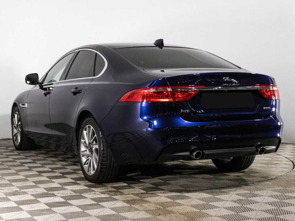 Купить Jaguar XF с пробегом. Фото: #5