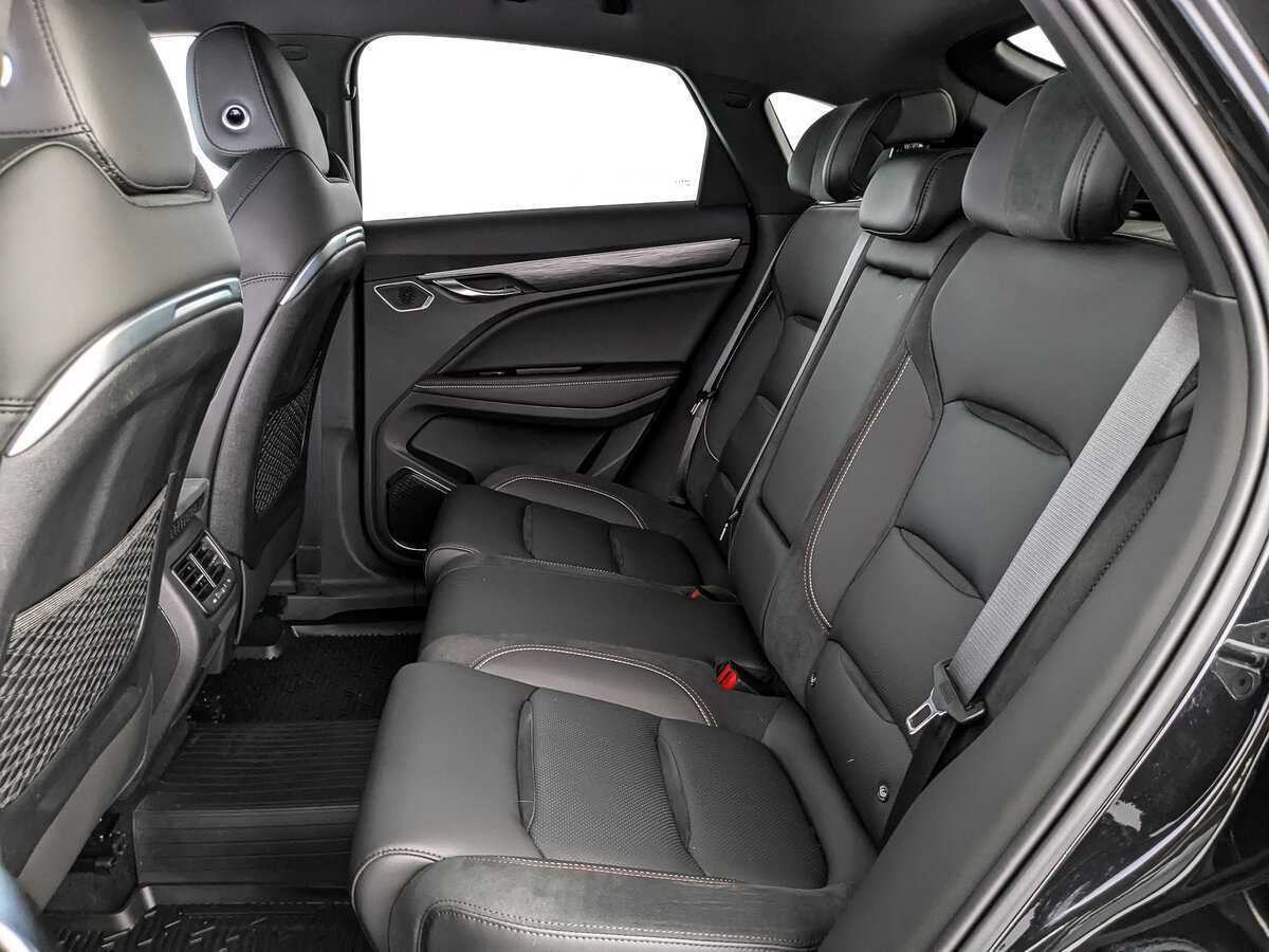 Купить Geely Tugella с пробегом. Фото: #13