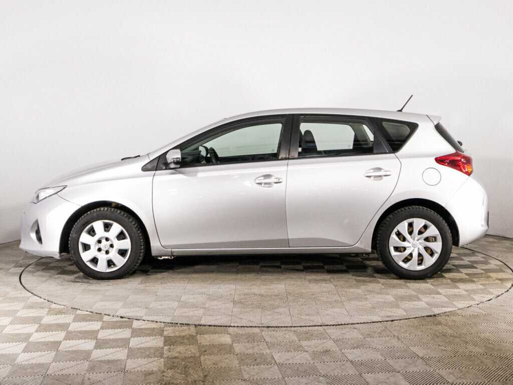 Купить Toyota Auris с пробегом. Фото: #7