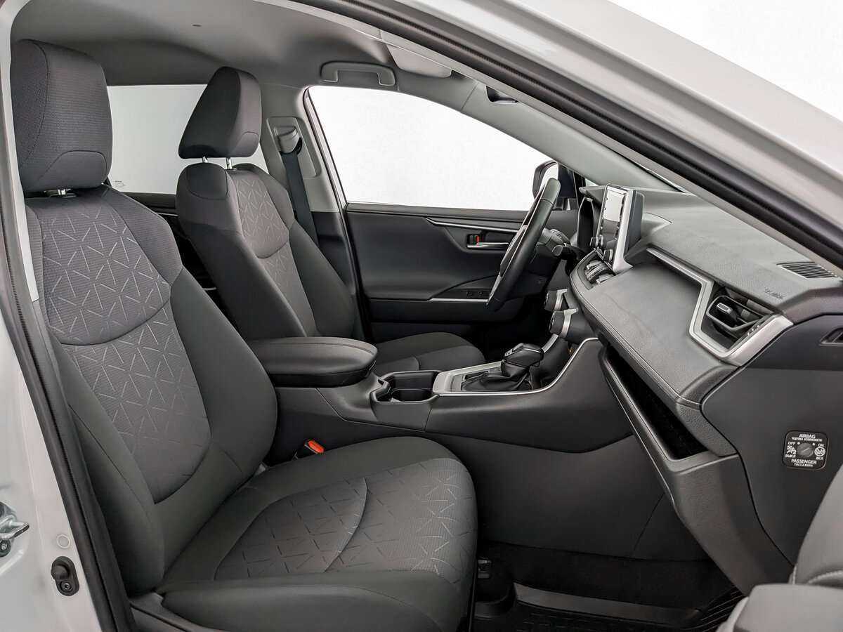 Купить Toyota RAV4 с пробегом. Фото: #18