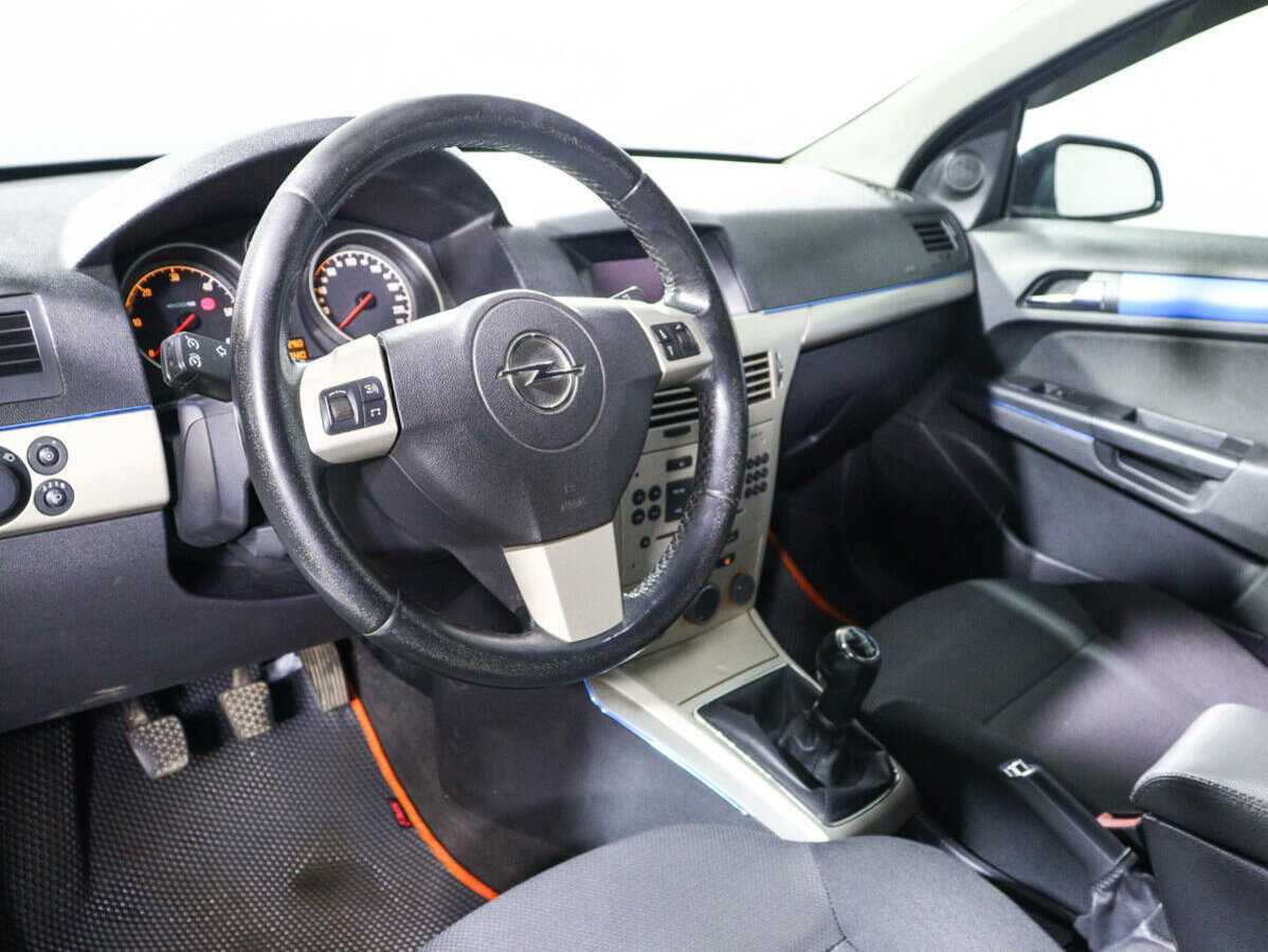 Купить Opel Astra с пробегом. Фото: #11