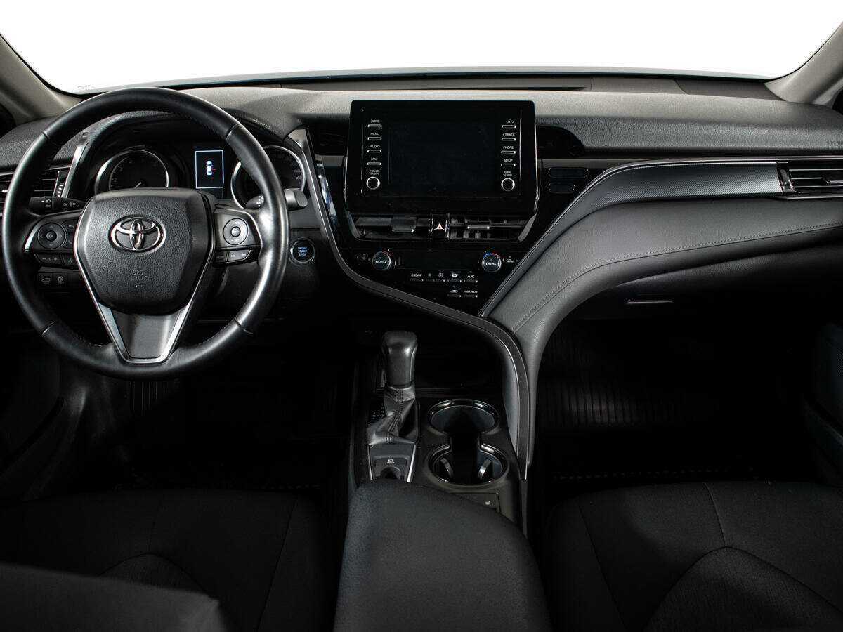 Купить Toyota Camry с пробегом. Фото: #8