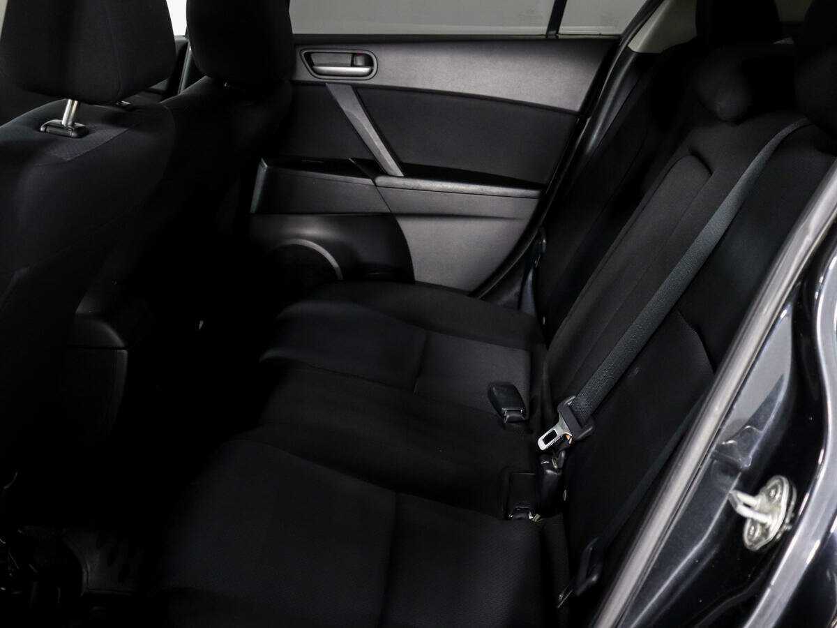 Купить Mazda 3 с пробегом. Фото: #11