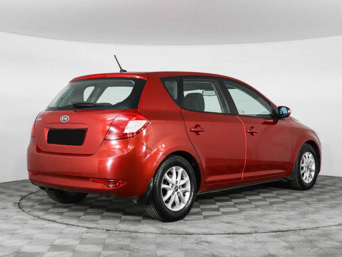 Купить Kia Ceed с пробегом. Фото: #4