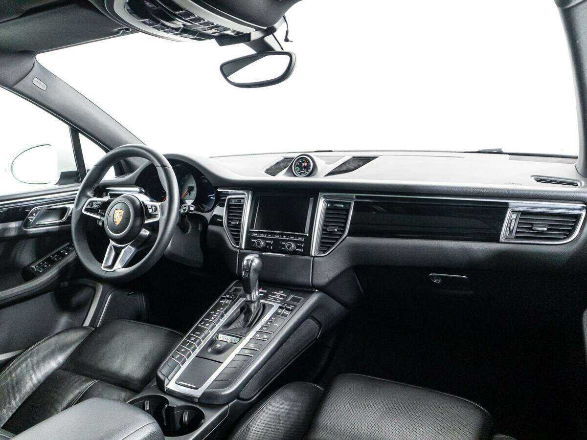 Купить Porsche Macan с пробегом. Фото: #8