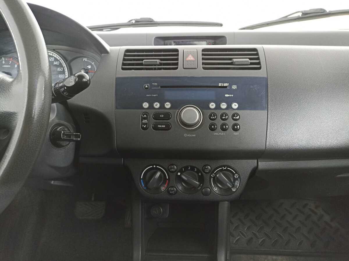 Купить Suzuki Swift с пробегом. Фото: #14