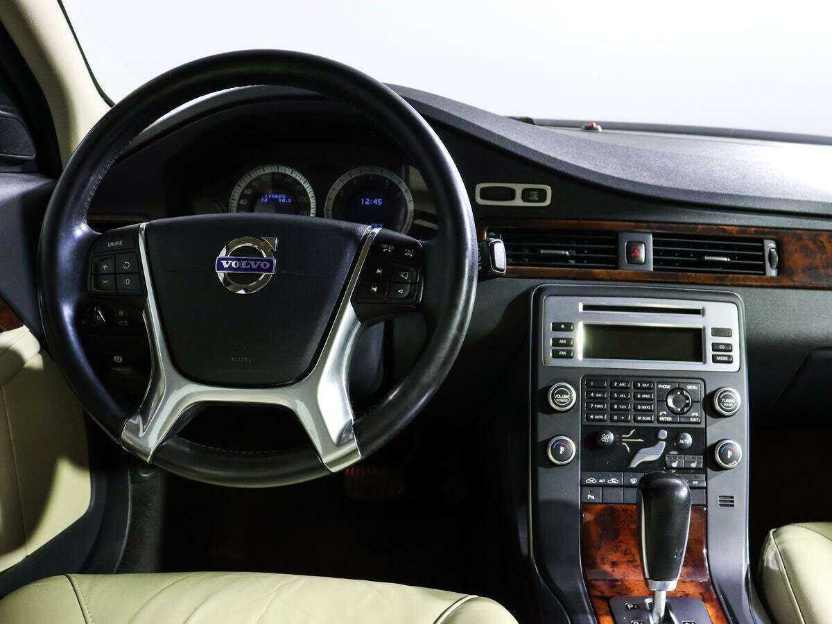 Купить Volvo S80 с пробегом. Фото: #8