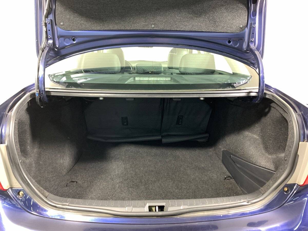 Купить Toyota Corolla с пробегом. Фото: #18