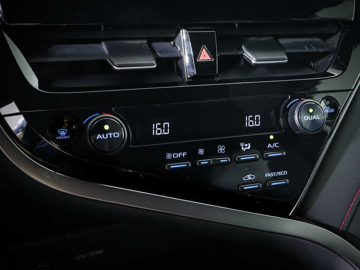 Купить Toyota Camry с пробегом. Фото: #15