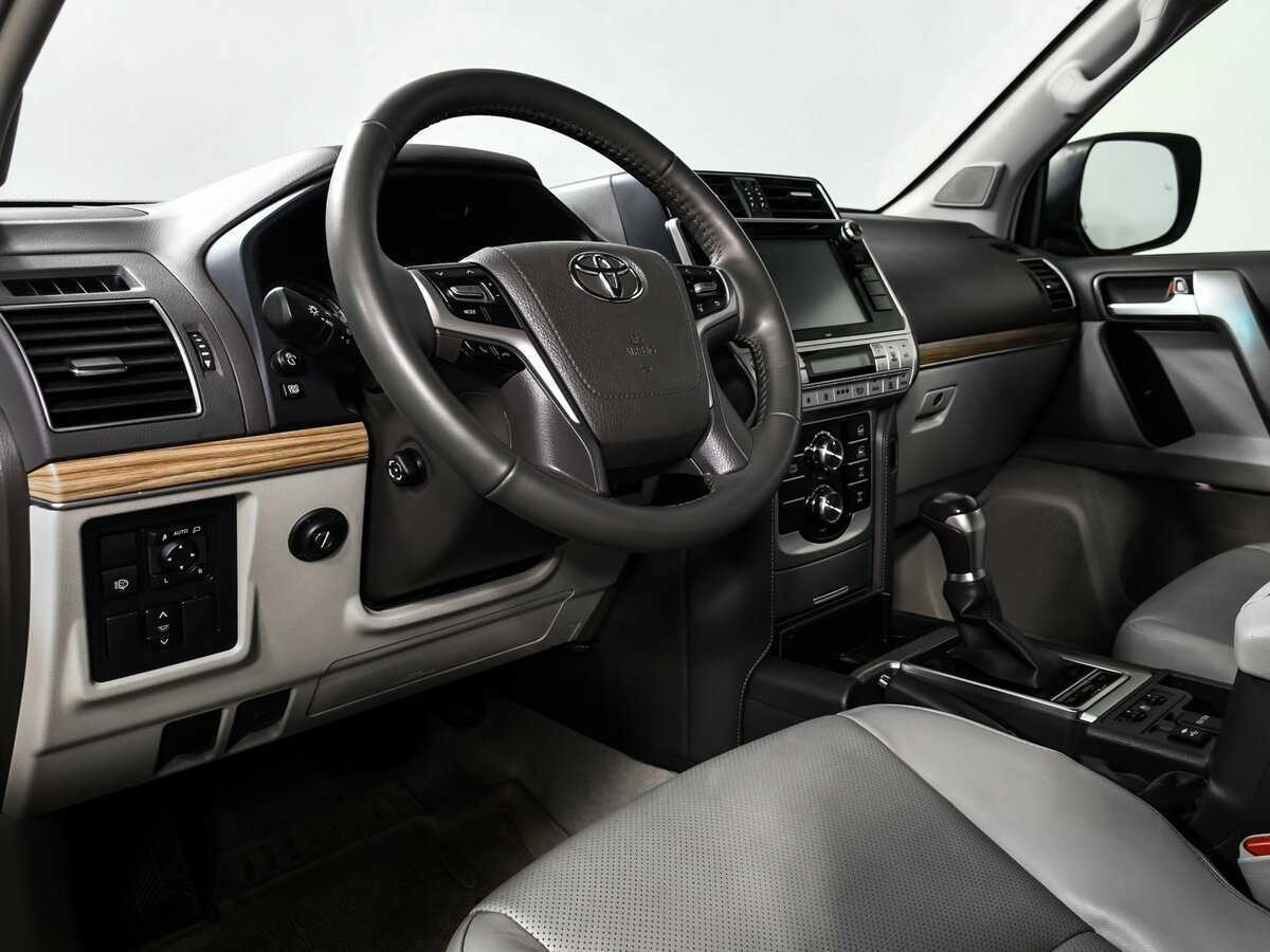 Купить Toyota Land Cruiser Prado с пробегом. Фото: #11