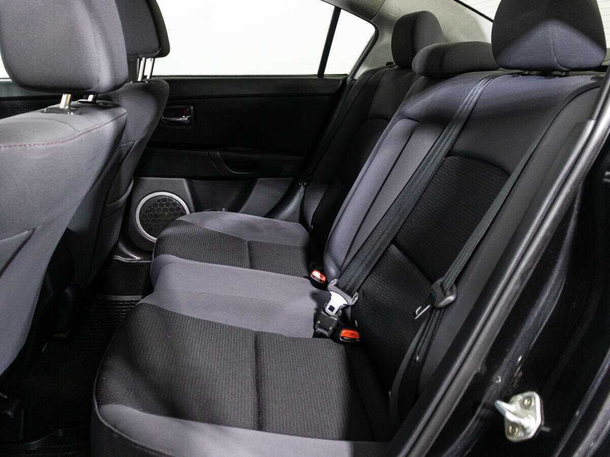 Купить Mazda 3 с пробегом. Фото: #9
