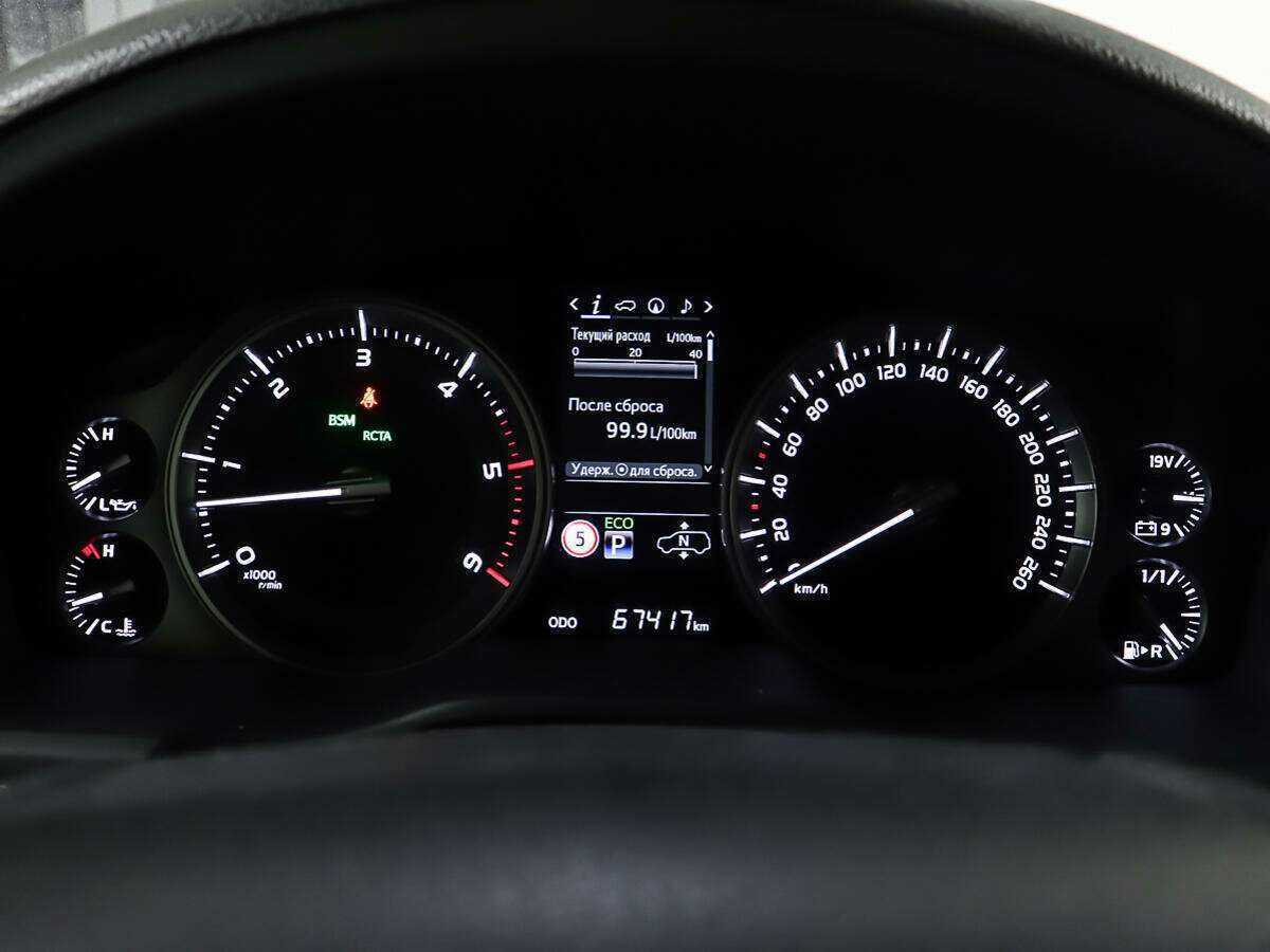Купить Toyota Land Cruiser с пробегом. Фото: #15