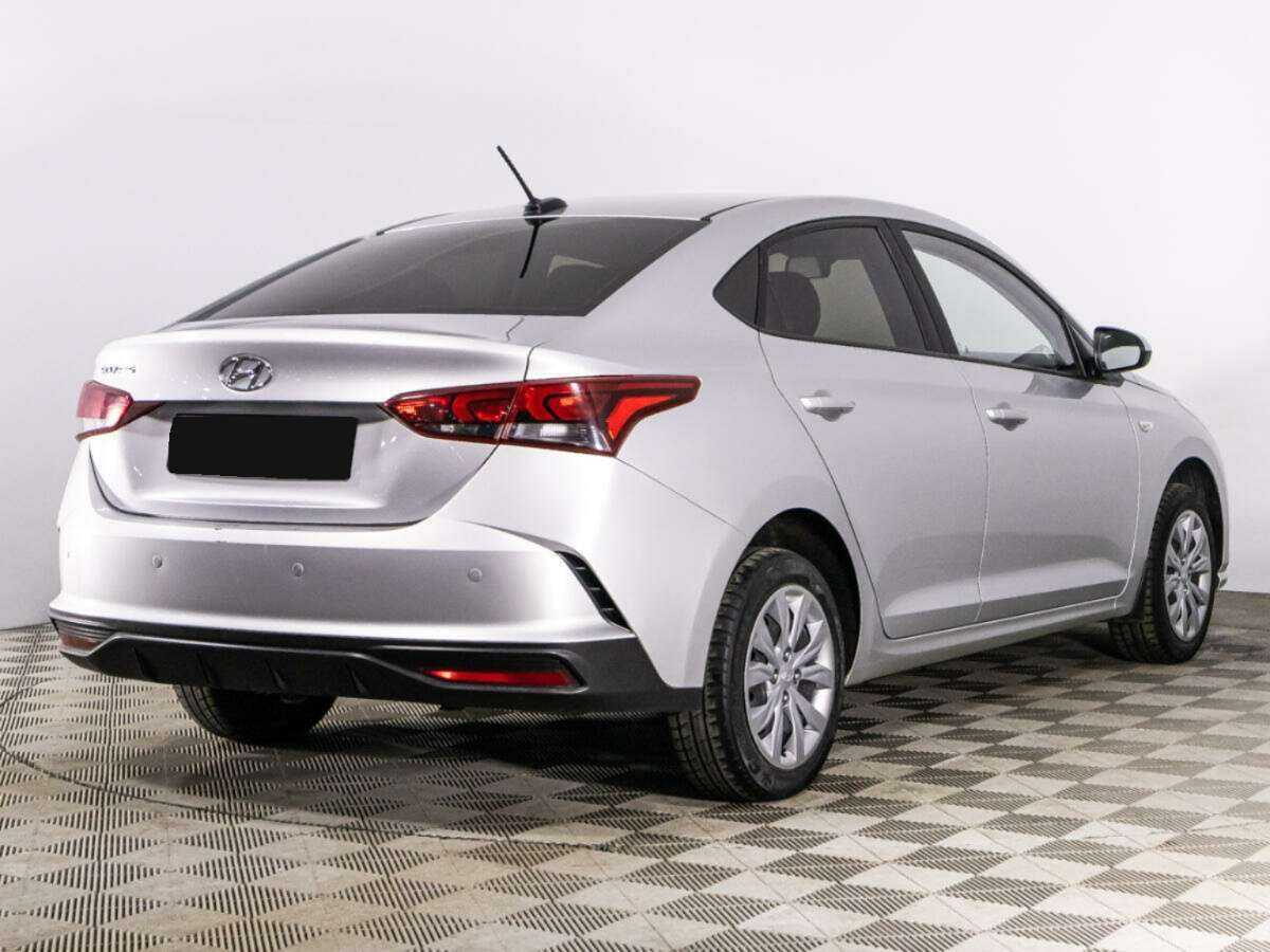 Купить Hyundai Solaris с пробегом. Фото: #4