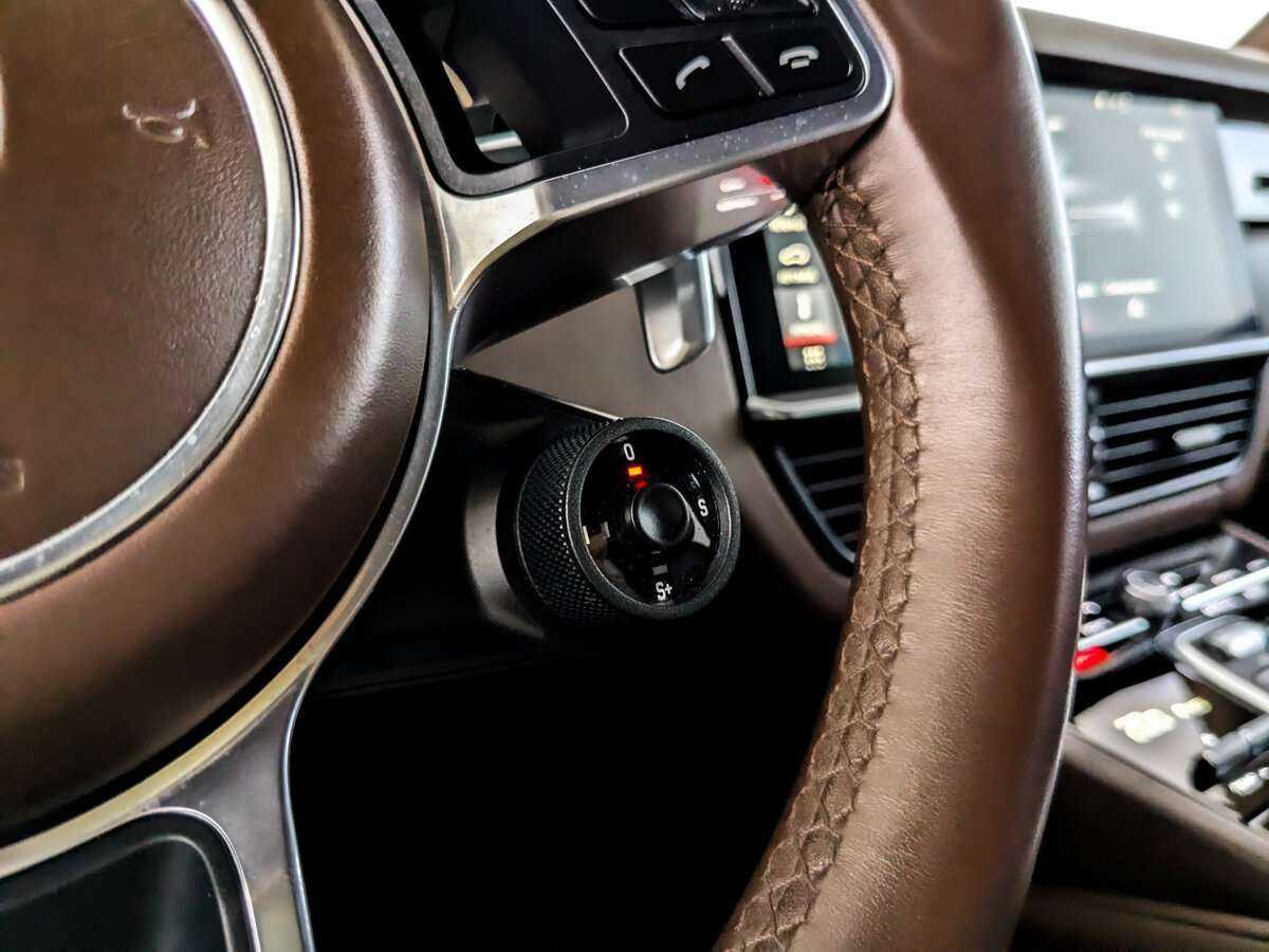 Купить Porsche Cayenne с пробегом. Фото: #20