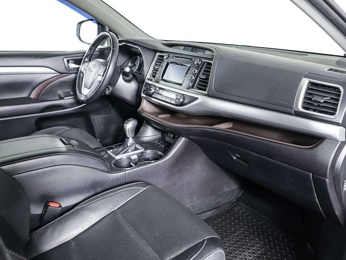 Купить Toyota Highlander с пробегом. Фото: #8