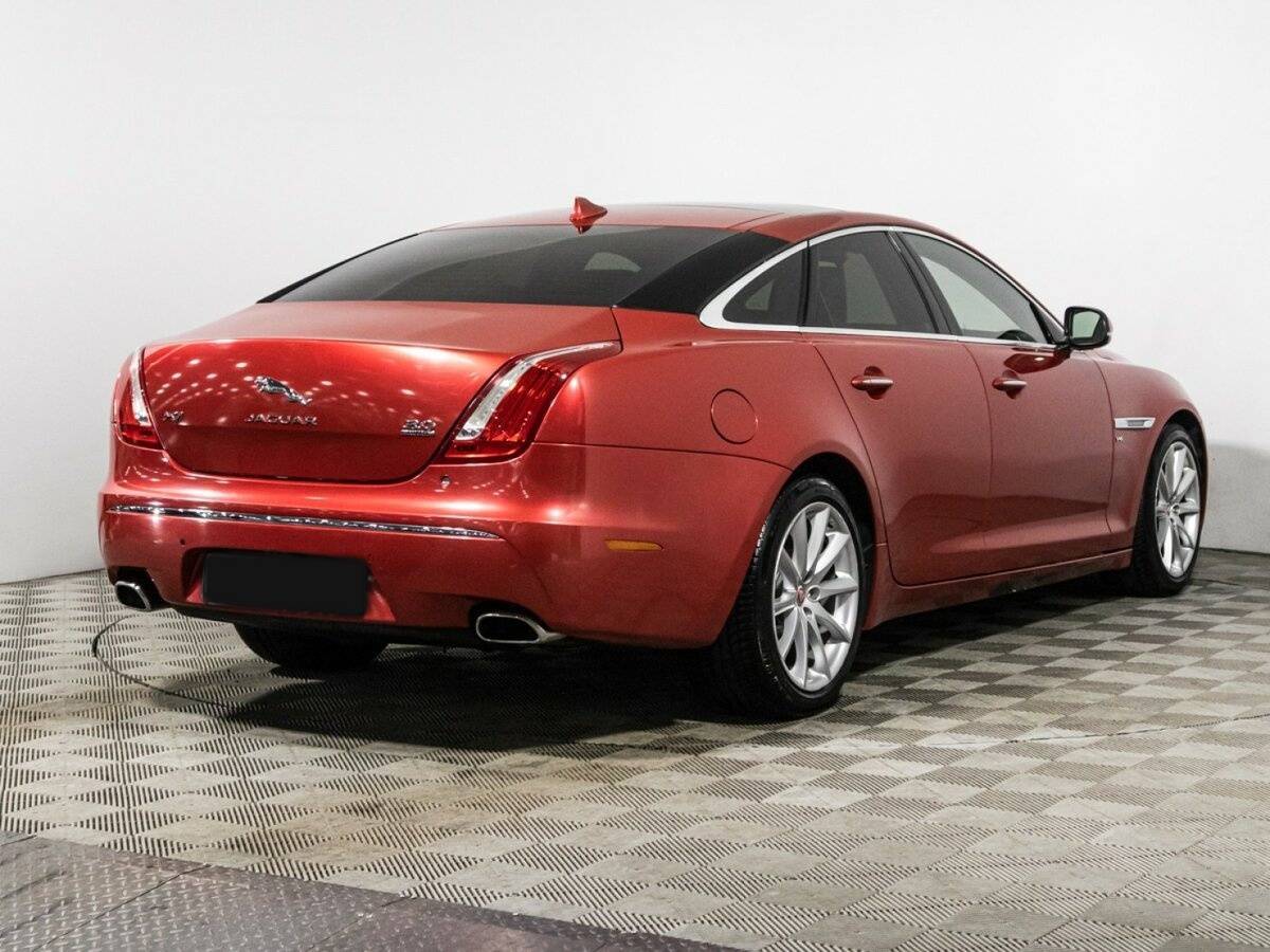 Купить Jaguar XJ с пробегом. Фото: #4