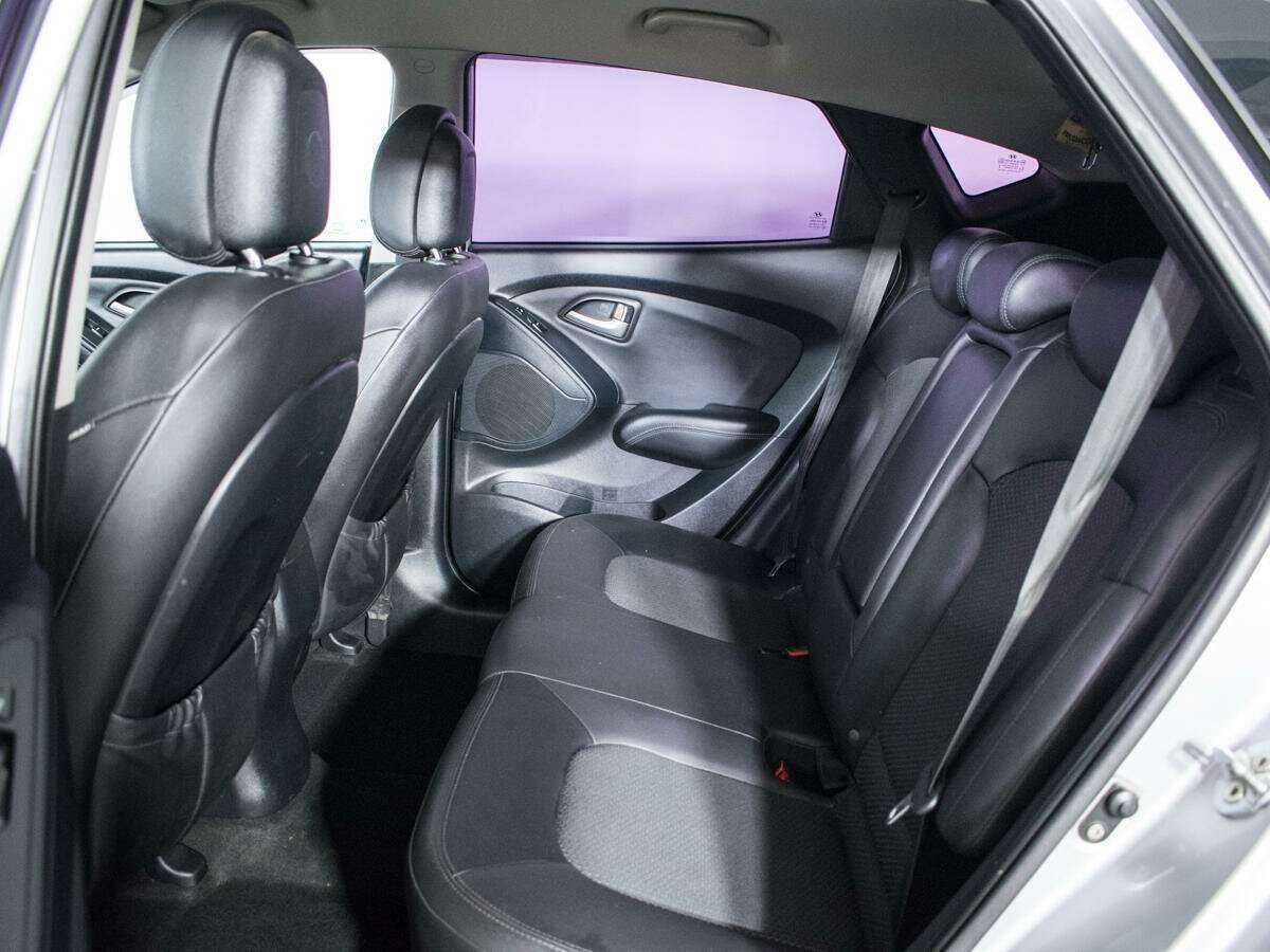 Купить Hyundai ix35 с пробегом. Фото: #9