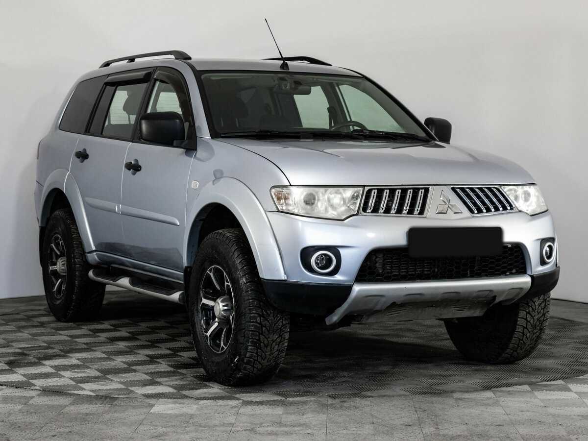 Купить Mitsubishi Pajero Sport с пробегом. Фото: #2