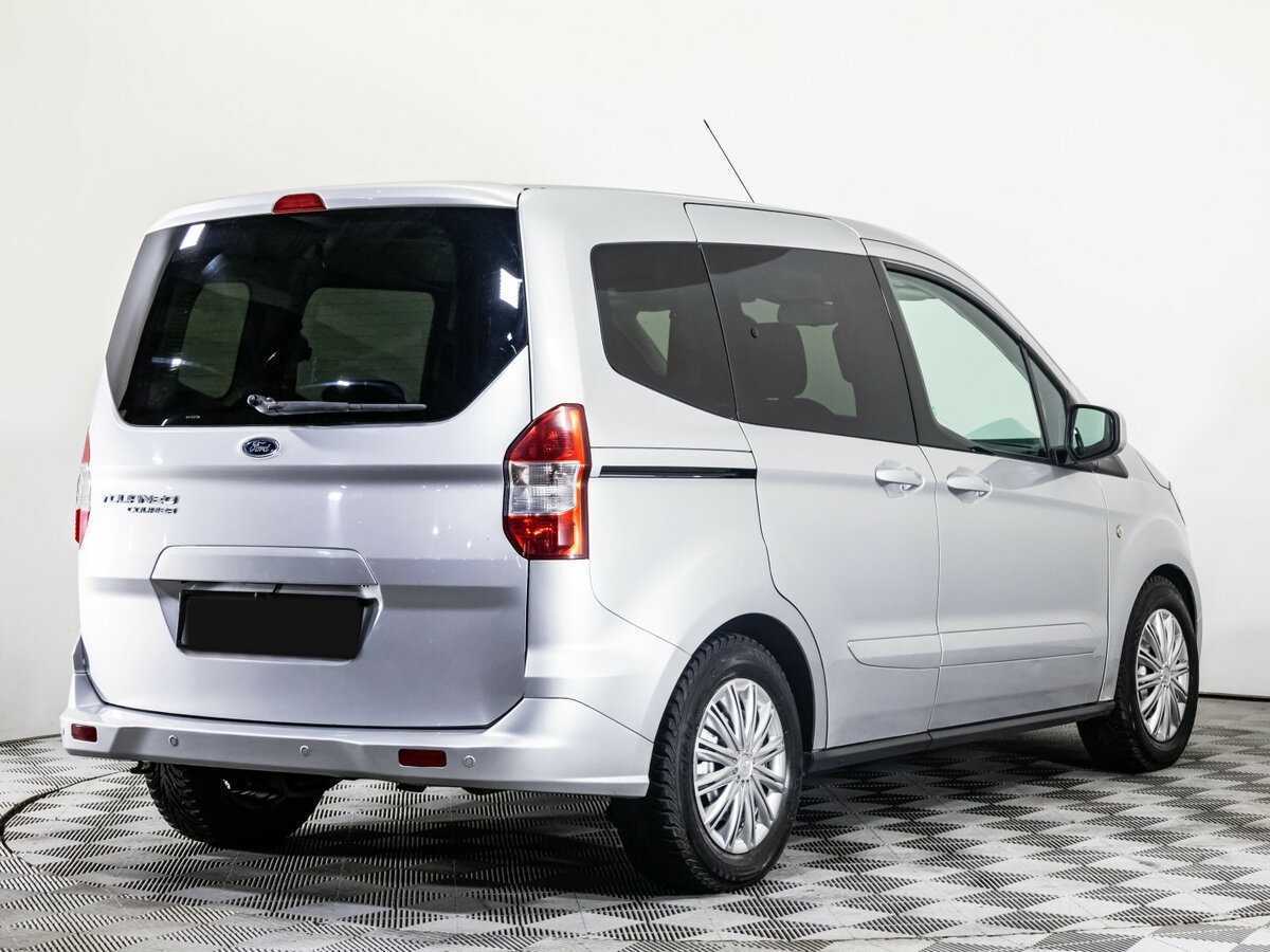 Купить Ford Tourneo Courier с пробегом. Фото: #3