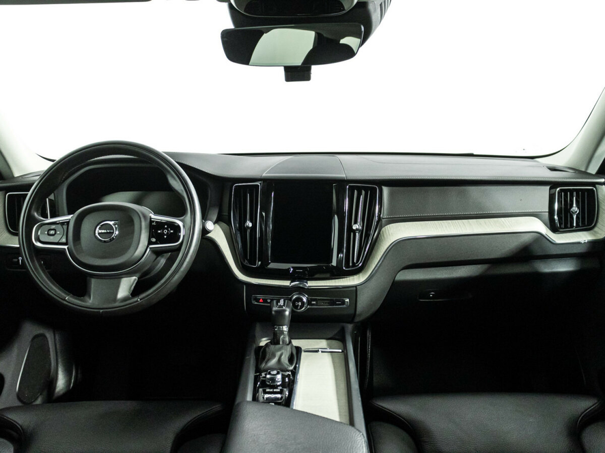 Купить Volvo XC60 с пробегом. Фото: #10