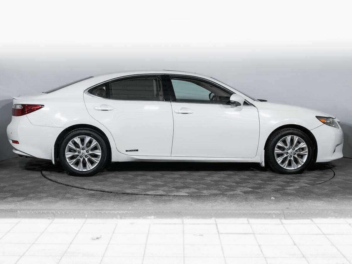 Купить Lexus ES с пробегом. Фото: #3