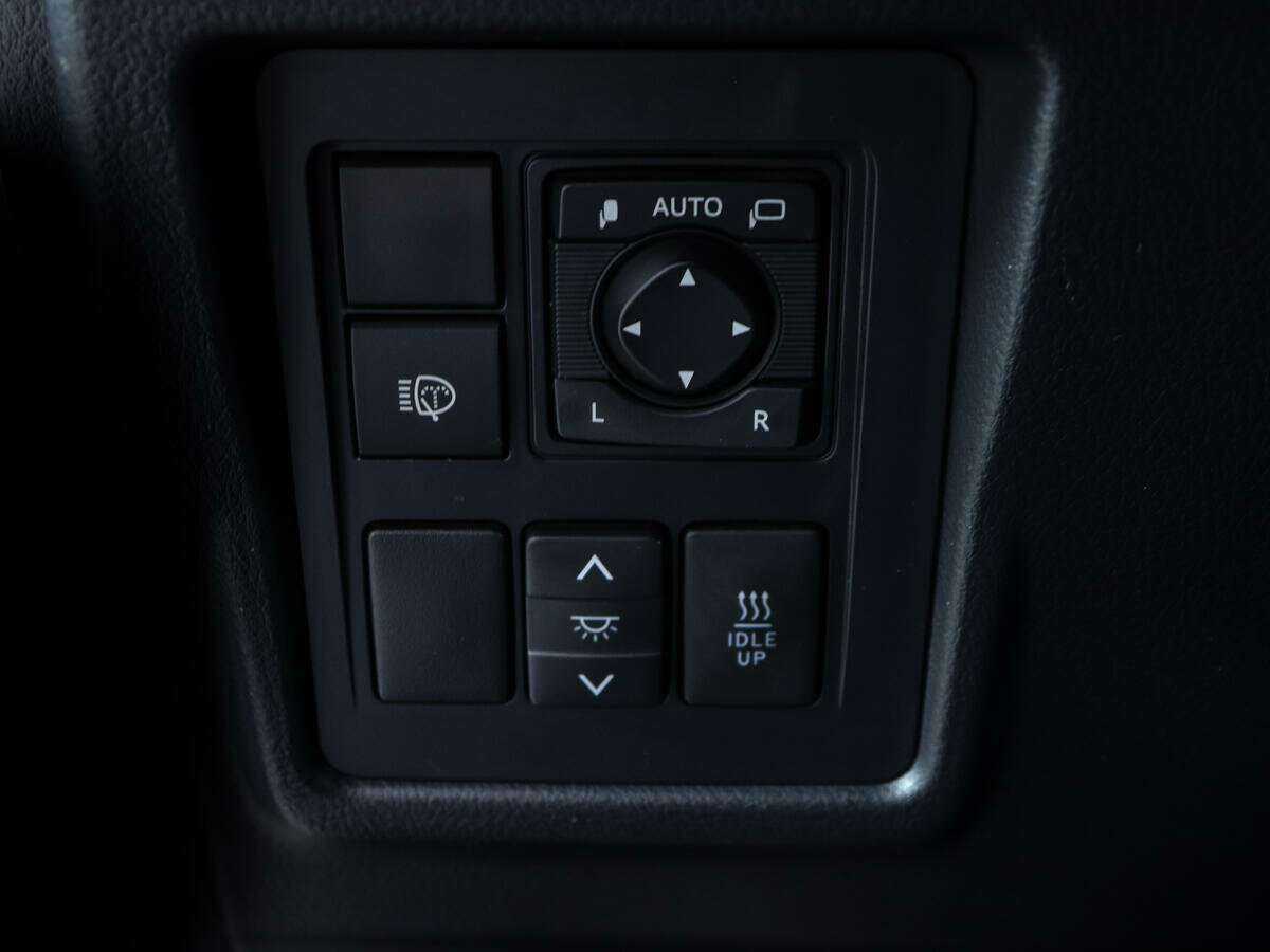 Купить Toyota Land Cruiser Prado с пробегом. Фото: #20
