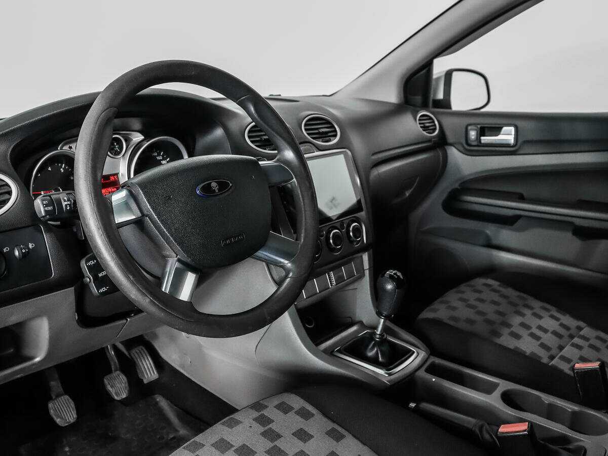 Купить Ford Focus с пробегом. Фото: #8