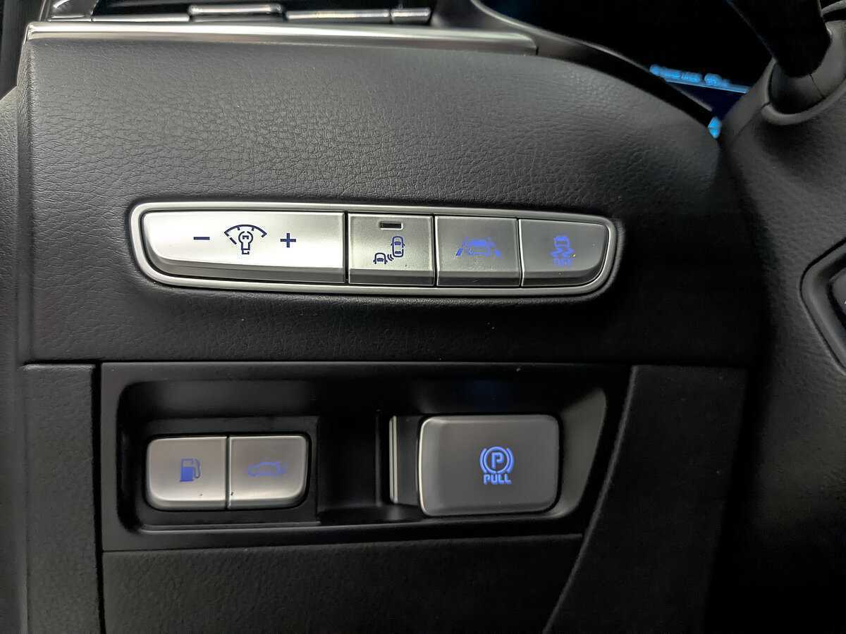Купить Kia K900 с пробегом. Фото: #25