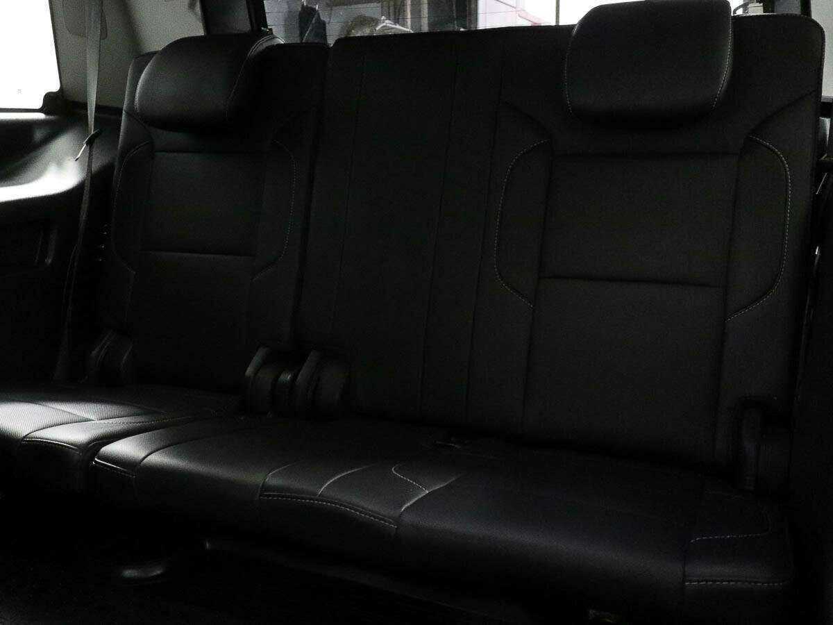 Купить Chevrolet Tahoe с пробегом. Фото: #8