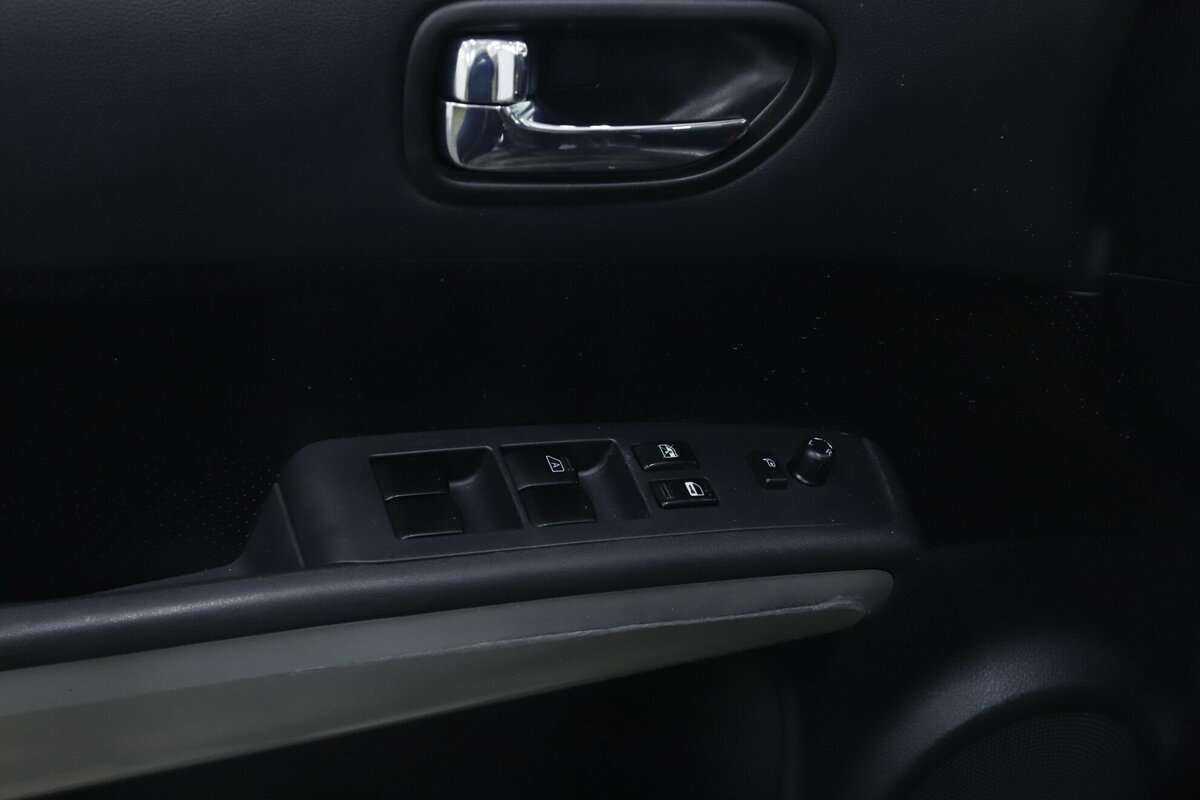 Купить Nissan X-Trail с пробегом. Фото: #11