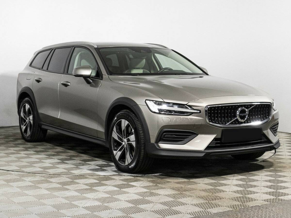 Купить Volvo V60 Cross Country с пробегом. Фото: #2