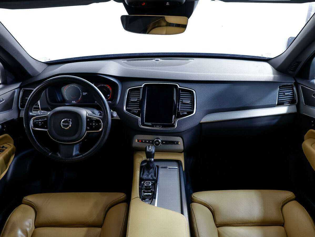 Купить Volvo XC90 с пробегом. Фото: #7