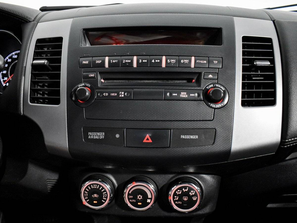 Купить Mitsubishi Outlander с пробегом. Фото: #15