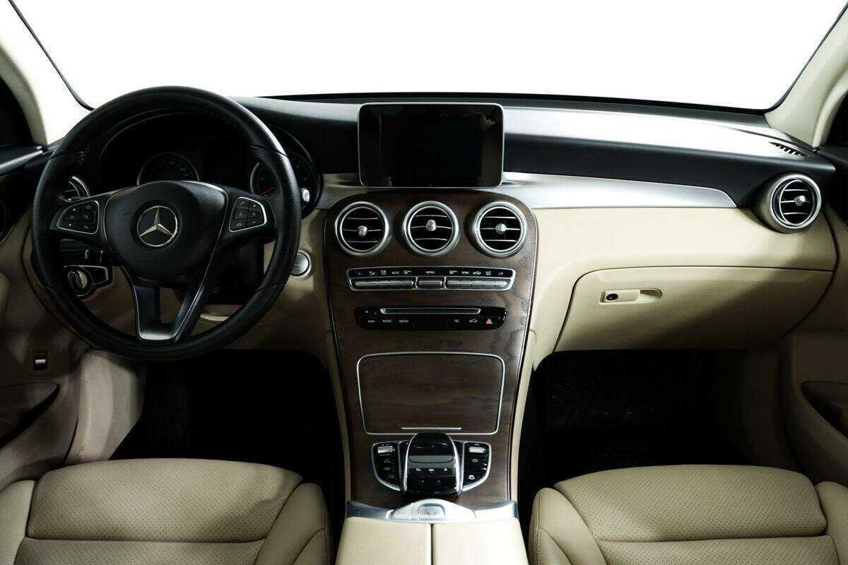 Купить Mercedes-Benz GLC с пробегом. Фото: #10