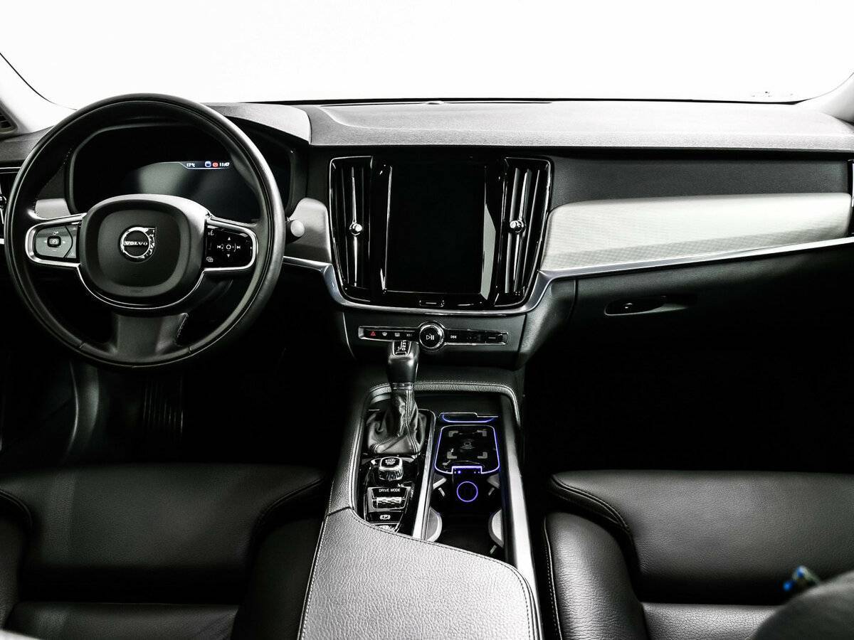 Купить Volvo S90 с пробегом. Фото: #10
