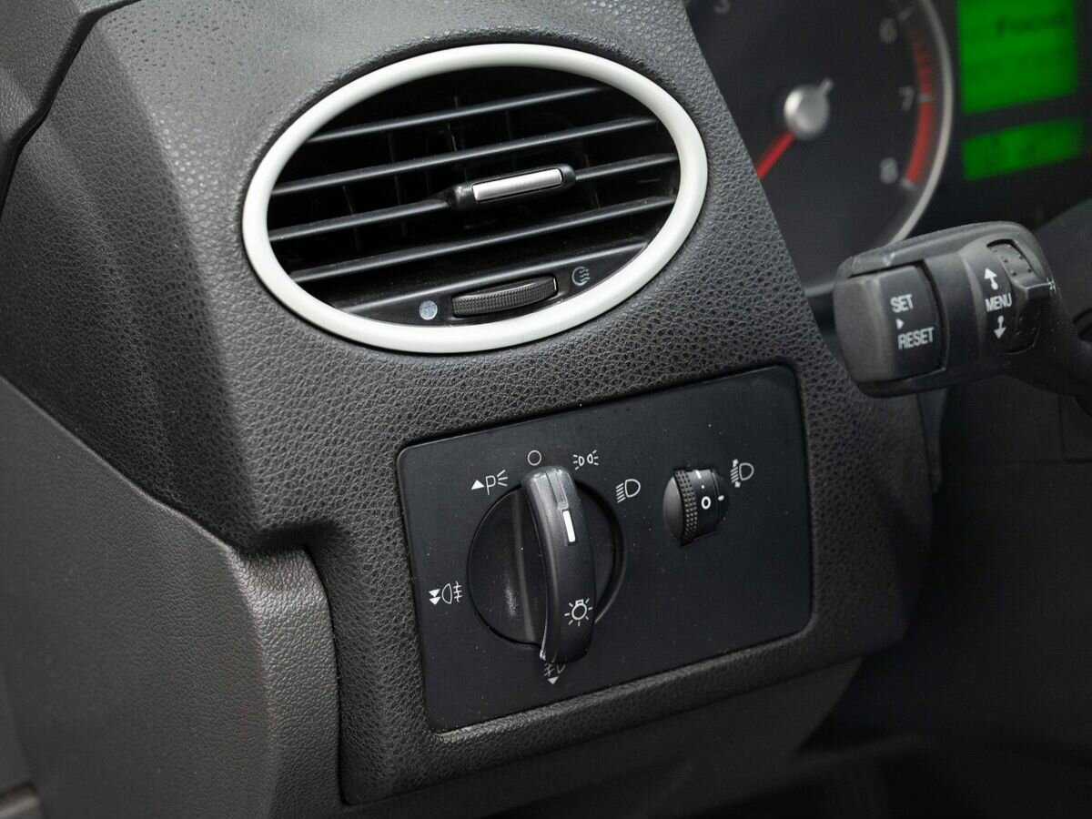Купить Ford Focus с пробегом. Фото: #16