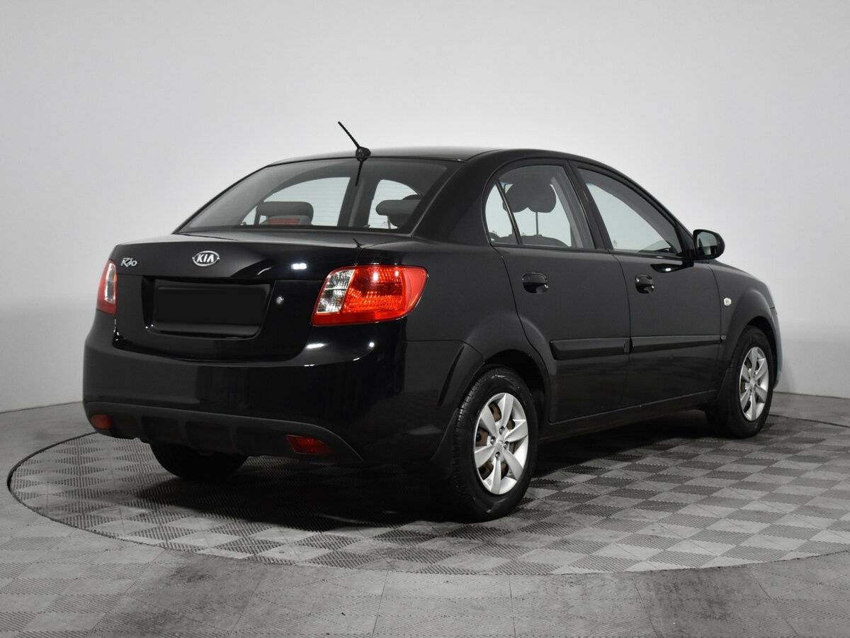 Купить Kia Rio с пробегом. Фото: #4