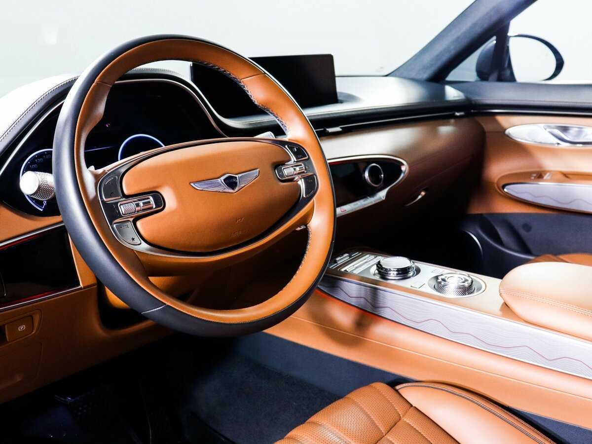 Купить Genesis GV70 с пробегом. Фото: #9