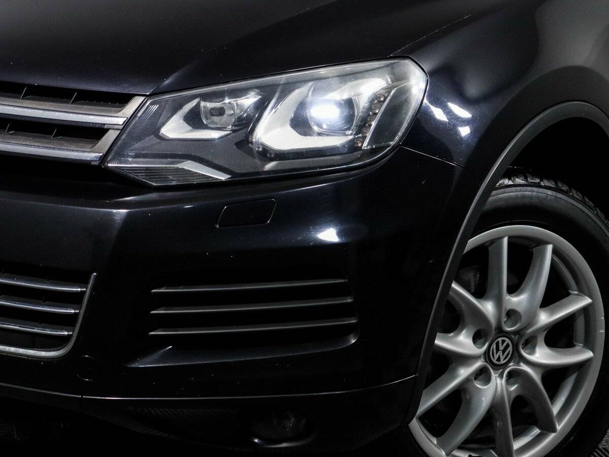 Купить Volkswagen Touareg с пробегом. Фото: #15