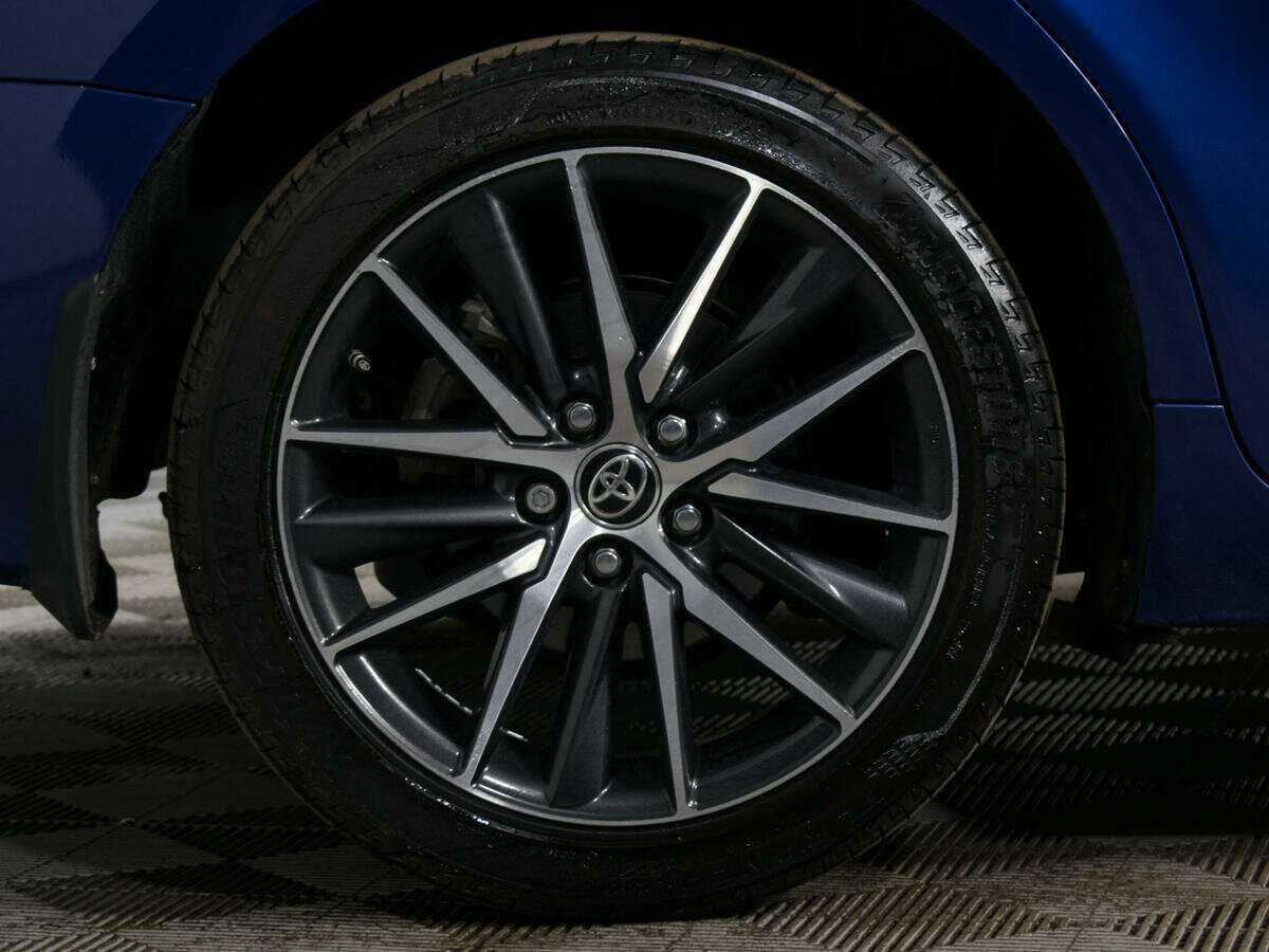 Купить Toyota Camry с пробегом. Фото: #17